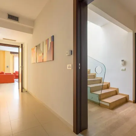 Sleeps 11 Pool Air Con *