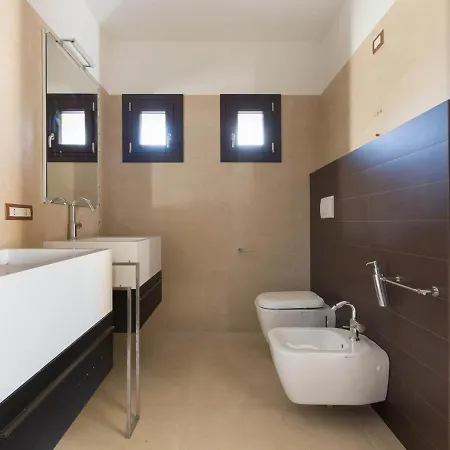 Sleeps 11 Pool Air Con 카사라노