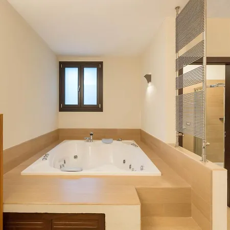 빌라 Sleeps 11 Pool Air Con 카사라노