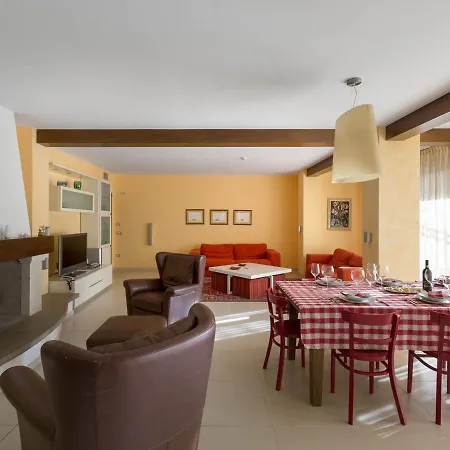 Sleeps 11 Pool Air Con 빌라 카사라노
